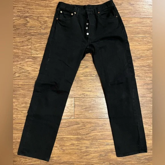 VINTAGE LEVI’S 501 BLACK 33W 32L - Main Image